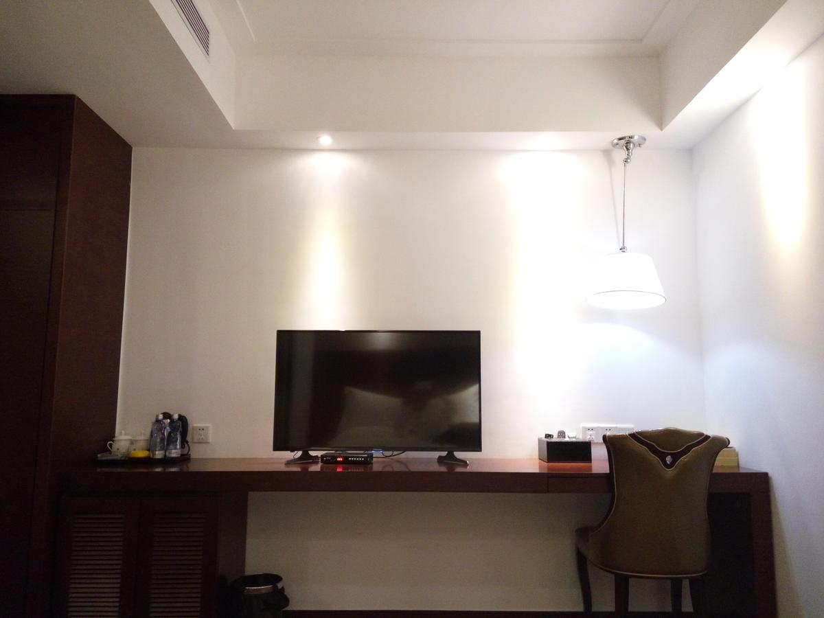 Royal Holiday Hotel Yangon Ngoại thất bức ảnh