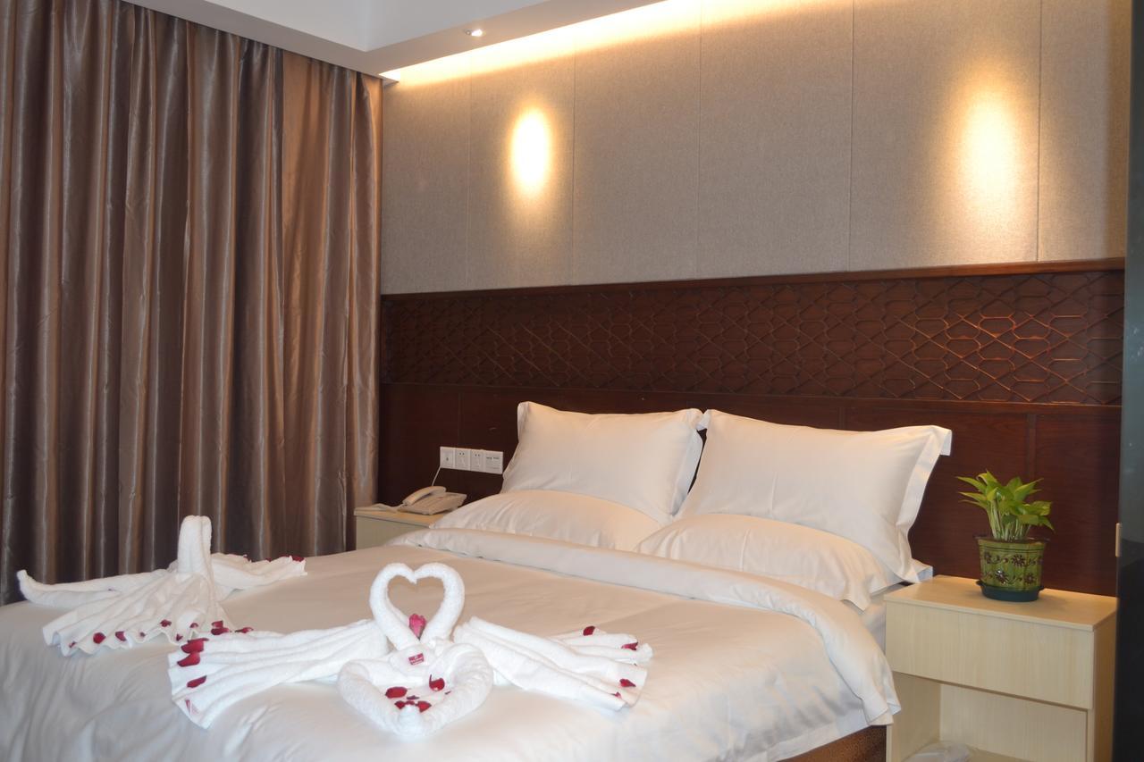 Royal Holiday Hotel Yangon Ngoại thất bức ảnh