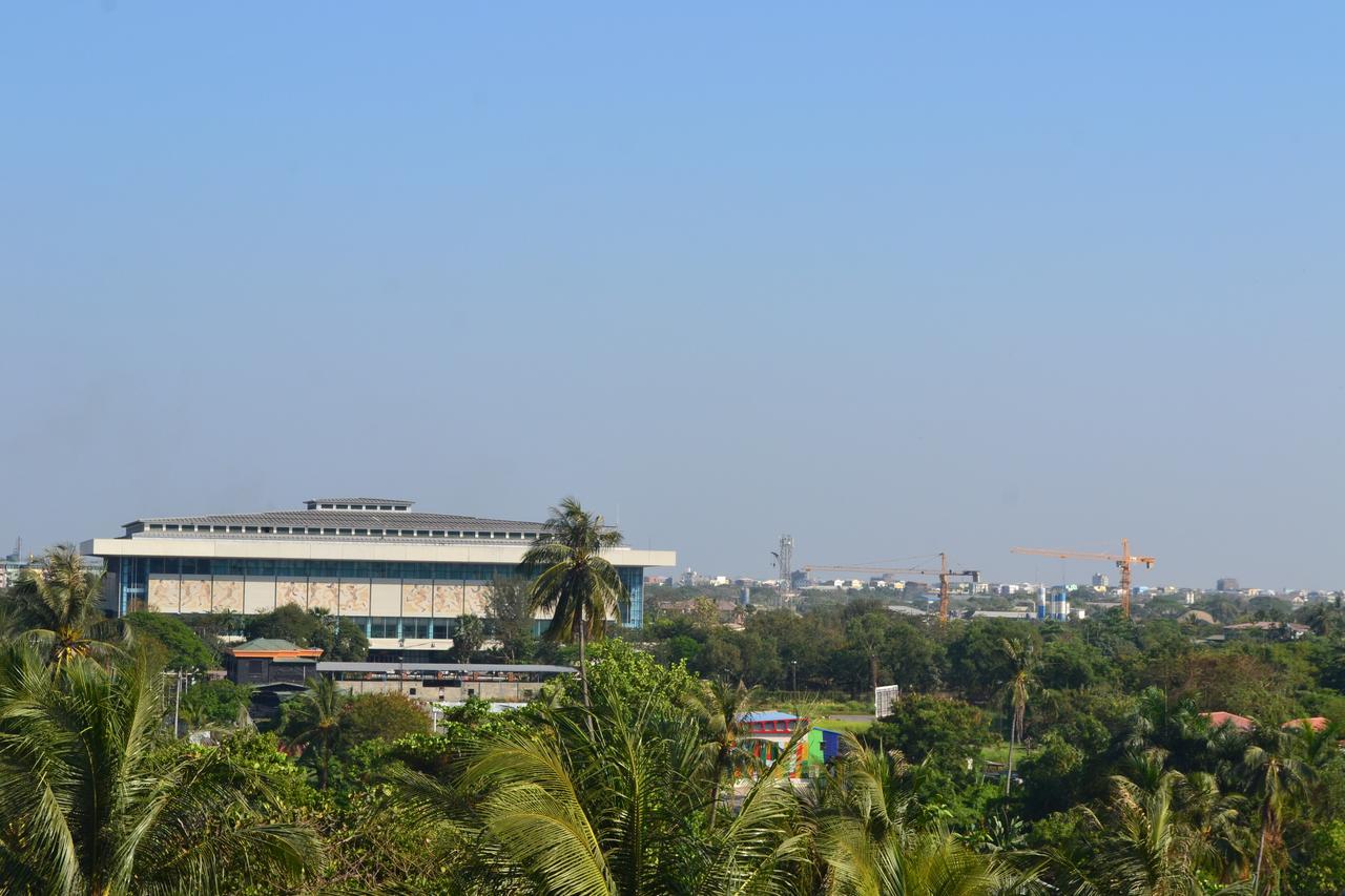 Royal Holiday Hotel Yangon Ngoại thất bức ảnh