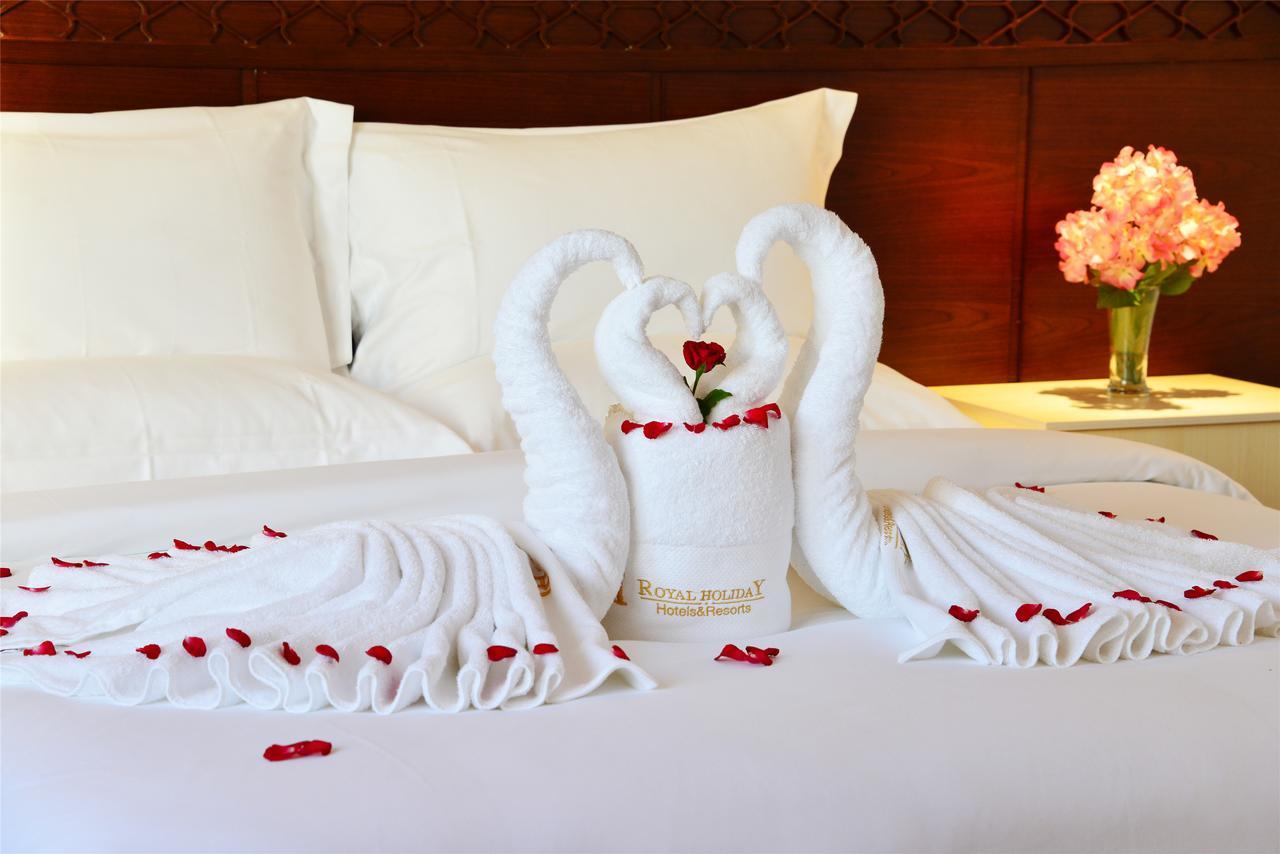 Royal Holiday Hotel Yangon Ngoại thất bức ảnh